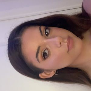 Meet your Posher, Gaby